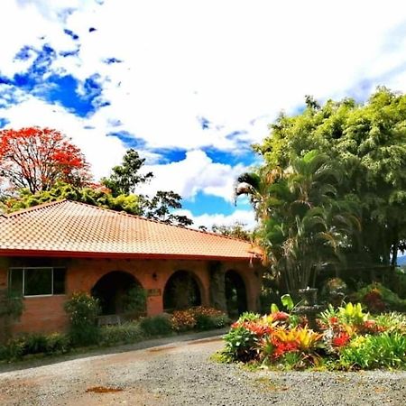 Hotel Boutique Casona Del Cafetal And Lakeside Restaurant Cachí Exterior photo