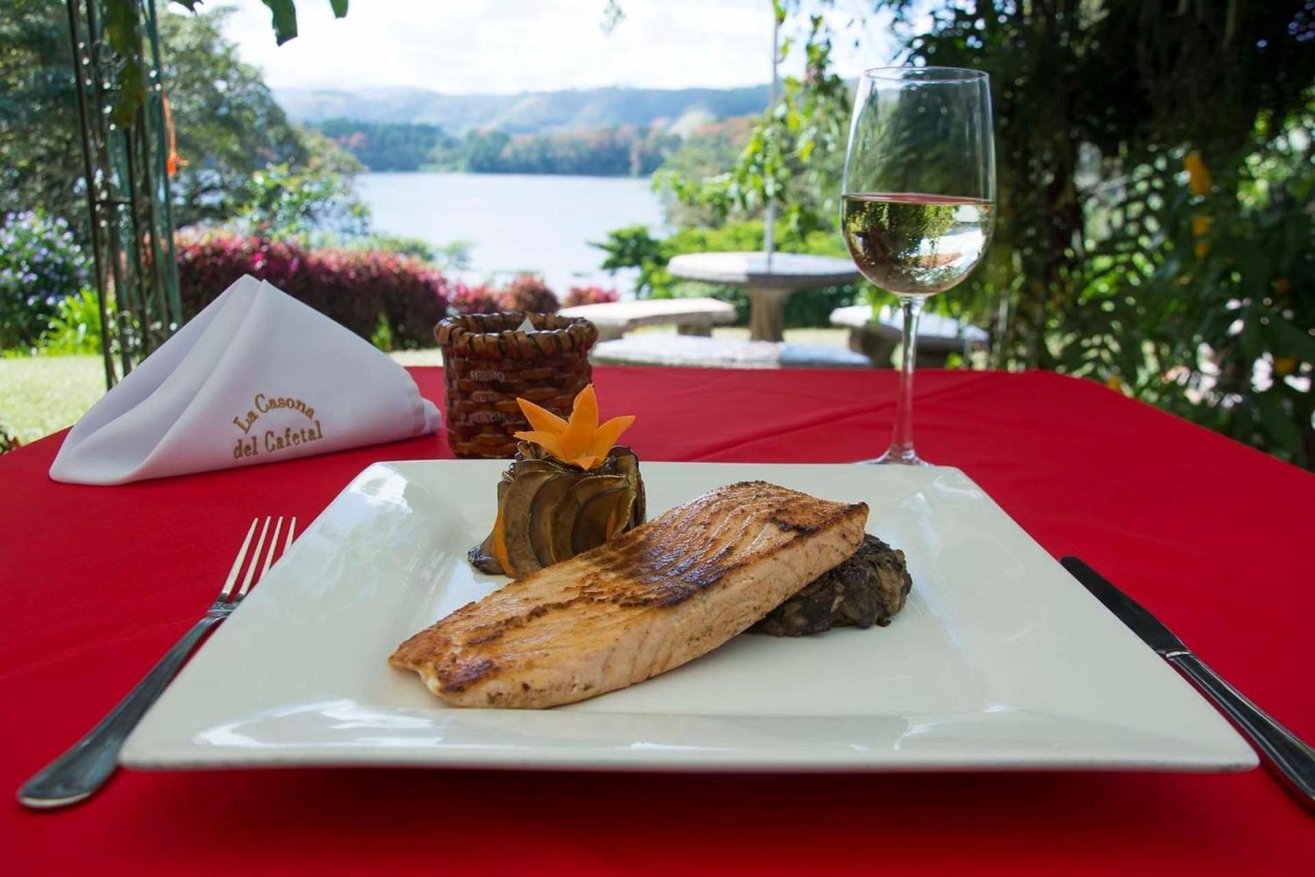 Hotel Boutique Casona Del Cafetal And Lakeside Restaurant Cachí Exterior photo
